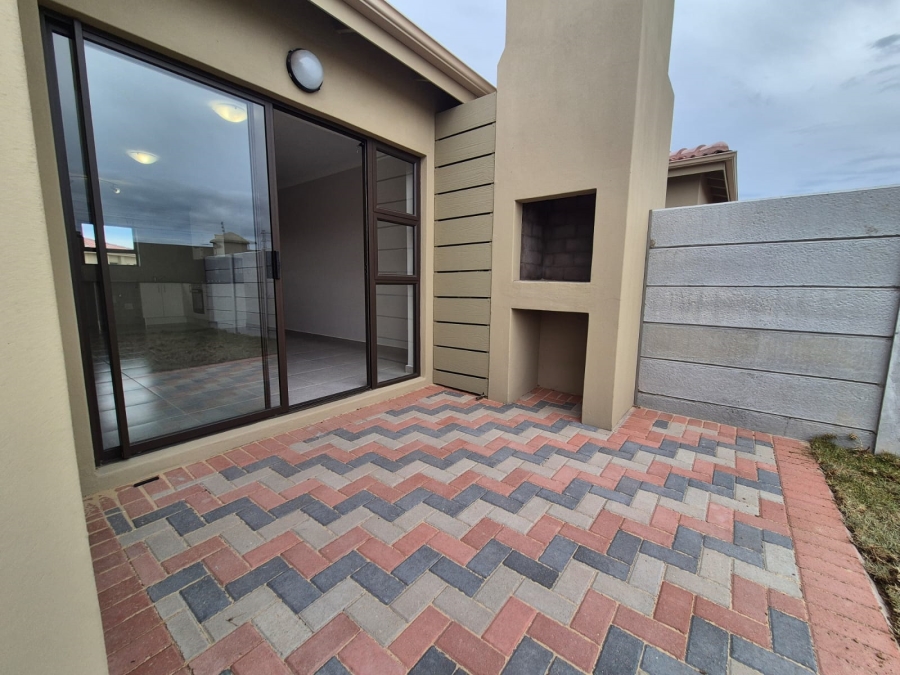 To Let 2 Bedroom Property for Rent in Stellendale Western Cape